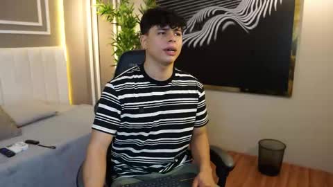 Snapshot of ethan_occonor chatting on November 11, 12:49 pm ethan_occonor online show from November 11, 12:49 pm