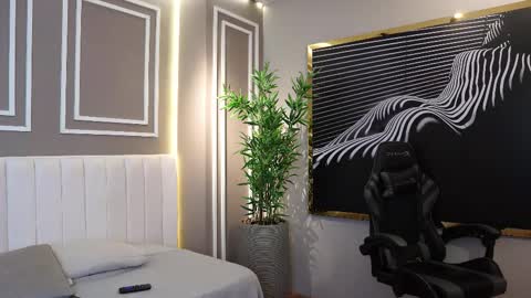 Snapshot of ethan_occonor chatting on November 15, 12:45 pm ethan_occonor online show from November 15, 12:45 pm