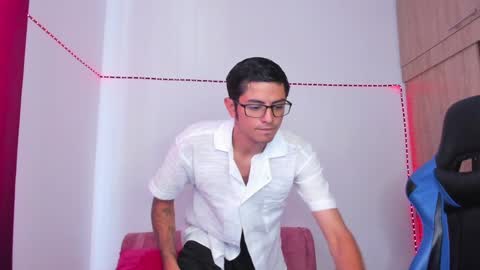 ETHAN SAI online show from December 6, 5:11 pm