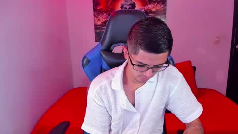 Snapshot of ethan_sai01 chatting on November 12, 11:36 pm ETHAN SAI online show from November 12, 11:36 pm