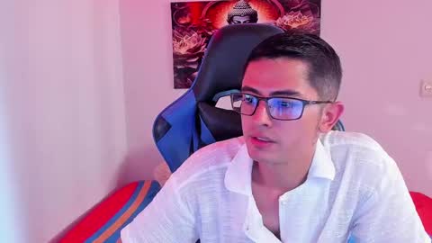 Snapshot of ethan_sai01 chatting on November 18, 9:19 pm ETHAN SAI online show from November 18, 9:19 pm