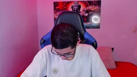 Snapshot of ethan_sai01 chatting on December 4, 3:05 am ETHAN SAI online show from December 4, 3:05 am