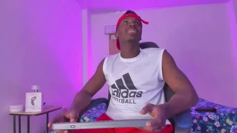 ethan travis online show from October 7, 8:50 pm