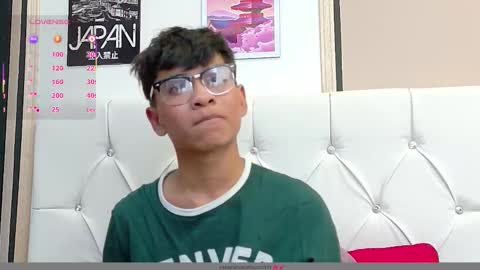 Ethan online show from November 6, 9:05 pm