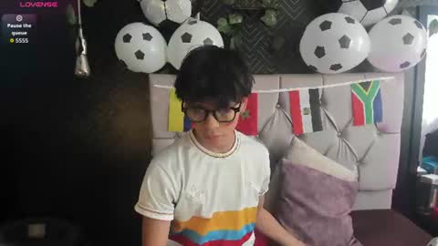 Ethan online show from June 23, 7:01 pm