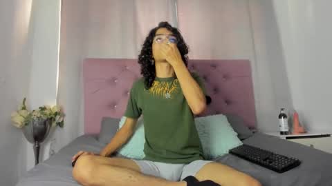 ethanblackwoodd online show from October 9, 7:45 pm