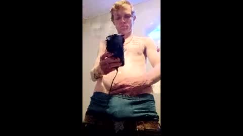 Snapshot of ethanbmx2001 chatting on April 6, 3:15 am ethanbmx2001 online show from April 6, 3:15 am