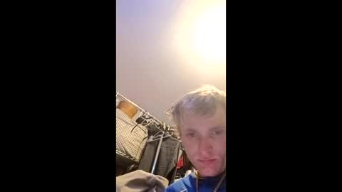 Snapshot of ethanbmx2001 chatting on April 19, 7:51 am ethanbmx2001 online show from April 19, 7:51 am