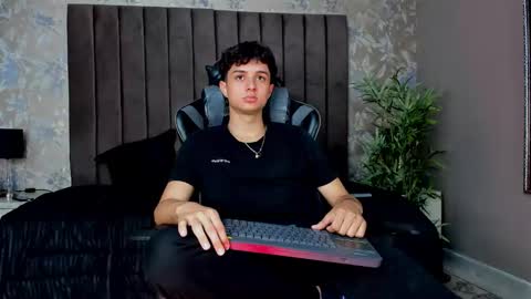 ethanlowell online show from October 9, 8:23 am