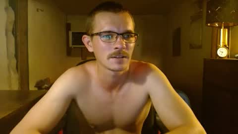ethansteelexxx2 online show from May 15, 11:12 pm