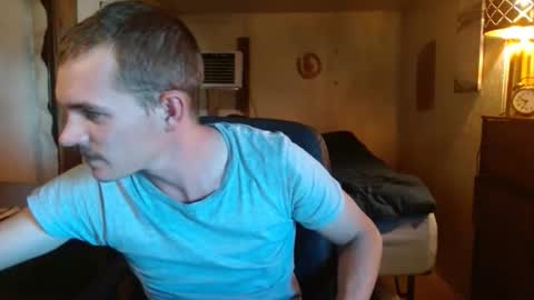 ethansteelexxx2 online show from May 26, 1:12 am