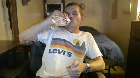 ethansteelexxx2 online show from June 24, 1:37 am