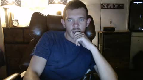ethansteelexxx2 online show from July 16, 1:33 am