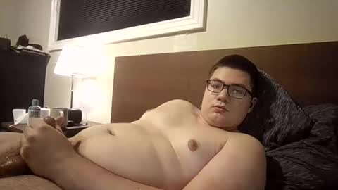 Snapshot of etiscool24 chatting on April 6, 2:53 am etiscool24 online show from April 6, 2:53 am