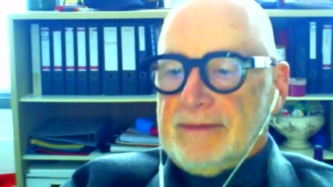 Snapshot of etonne chatting on October 18, 11:44 am etonne online show from October 18, 11:44 am