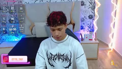 ette online show from September 29, 3:22 am