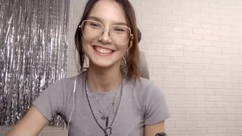 Kira online show from September 10, 7:47 pm