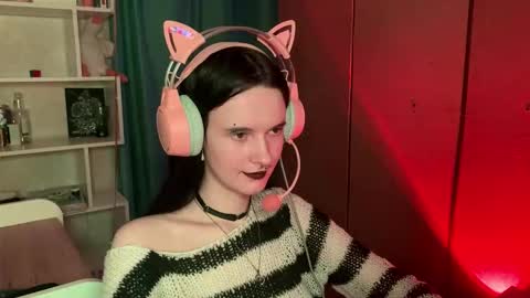 Snapshot of eunabiddlecome chatting on March 7, 2:03 pm Kate online show from March 7, 2:03 pm