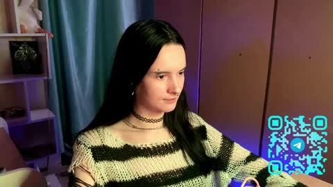 Snapshot of eunabiddlecome chatting on April 2, 11:08 am Kate online show from April 2, 11:08 am