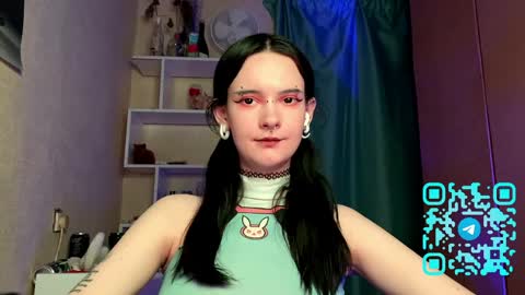 Snapshot of eunabiddlecome chatting on April 5, 11:07 am Kate online show from April 5, 11:07 am