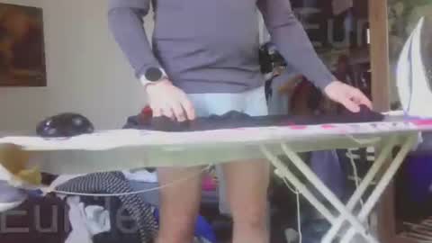 Snapshot of eunile chatting on February 26, 3:55 pm eunile online show from February 26, 3:55 pm