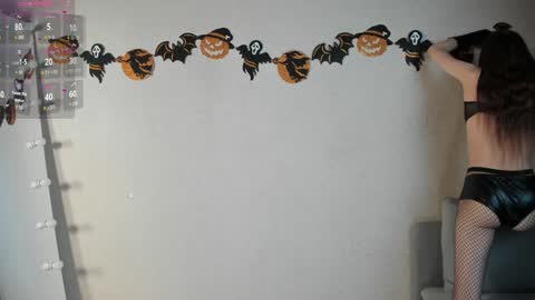 Molly online show from October 5, 9:56 pm