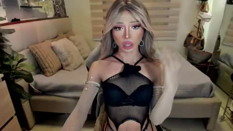 euphoric_goddess online show from July 28, 8:23 pm