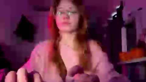 Kate online show from February 10, 1:04 pm