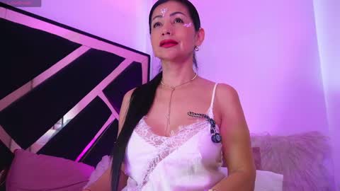 Snapshot of eva_45love chatting on April 24, 11:34 am Eva online show from April 24, 11:34 am