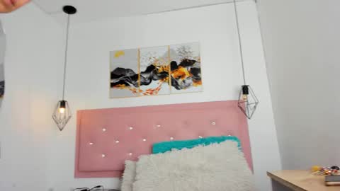Snapshot of eva__notty_ chatting on January 19, 11:58 am Eva online show from January 19, 11:58 am
