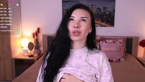 Snapshot of eva__si chatting on April 25, 6:27 am Eva online show from April 25, 6:27 am