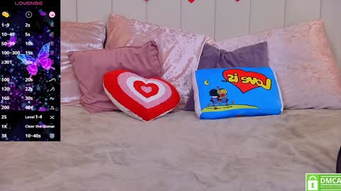 Snapshot of eva__summers chatting on February 6, 1:21 pm Eva online show from February 6, 1:21 pm