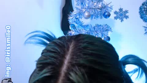 Snapshot of eva_brooks1 chatting on December 11, 4:18 am Iris Smile independent model online show from December 11, 4:18 am