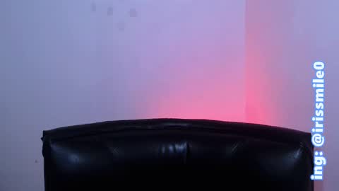 Snapshot of eva_brooks1 chatting on February 19, 4:12 am Iris Smile independent model online show from February 19, 4:12 am