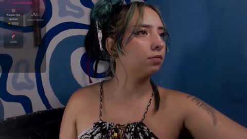 Snapshot of eva_brooks1 chatting on December 2, 2:50 am Iris Smile independent model online show from December 2, 2:50 am