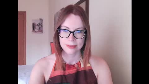 Snapshot of eva_cutesmile chatting on June 17, 6:42 pm Eva online show from June 17, 6:42 pm
