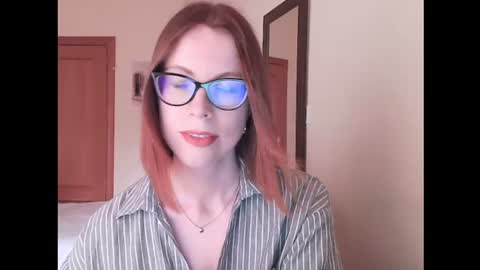 Snapshot of eva_cutesmile chatting on June 23, 6:50 pm Eva online show from June 23, 6:50 pm