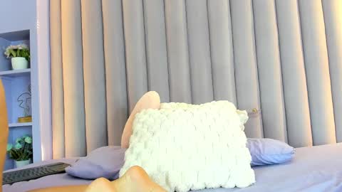 EVA DAEMON  online show from February 15, 2:22 pm