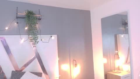 EVA DAEMON  online show from October 7, 11:51 am