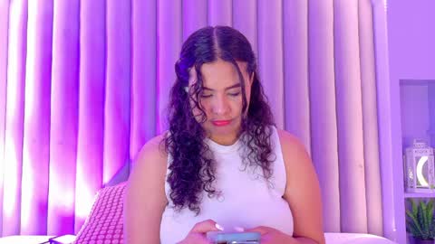 Snapshot of eva_daemon chatting on April 3, 11:19 am EVA DAEMON online show from April 3, 11:19 am
