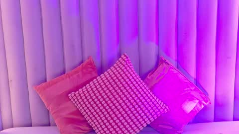 Snapshot of eva_daemon chatting on June 5, 12:00 pm EVA DAEMON online show from June 5, 12:00 pm