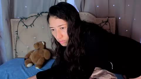 Snapshot of eva_delight_ chatting on November 19, 11:43 am eva delight online show from November 19, 11:43 am