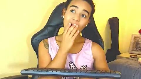 Eva Foxs  online show from December 1, 9:31 pm