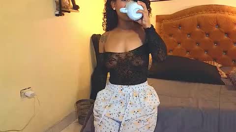 Eva Foxs  online show from December 4, 9:56 pm