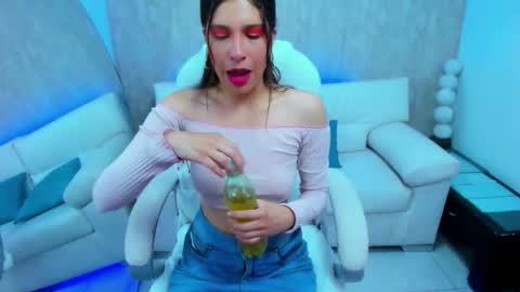 eva_hells online show from September 25, 8:23 pm