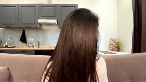 Snapshot of eva_jess_ chatting on April 13, 8:31 am Eva online show from April 13, 8:31 am