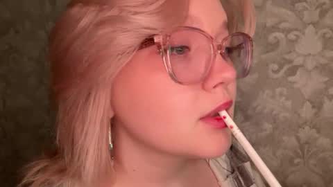eva_kittenn online show from September 13, 3:56 pm