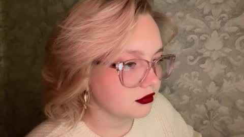 eva_kittenn online show from September 17, 10:33 pm