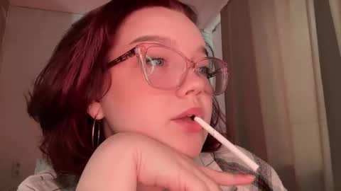 Snapshot of eva_kittenn chatting on February 14, 7:27 am eva_kittenn online show from February 14, 7:27 am