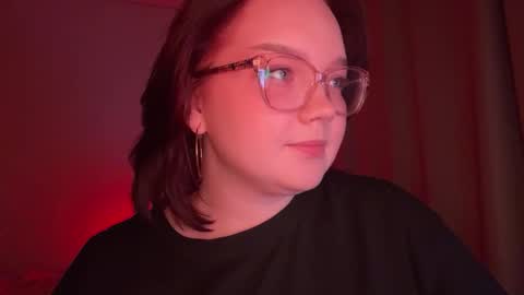 Snapshot of eva_kittenn chatting on February 25, 7:23 pm eva_kittenn online show from February 25, 7:23 pm